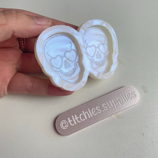 Heart Eyes Skull Earring Mould