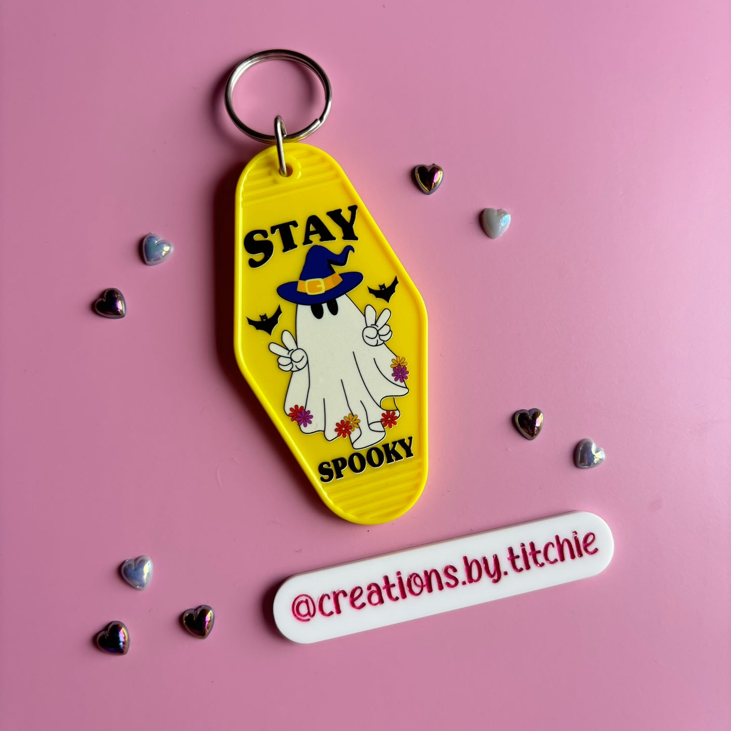 Motel Keyring - Yellow "Stay Spooky"