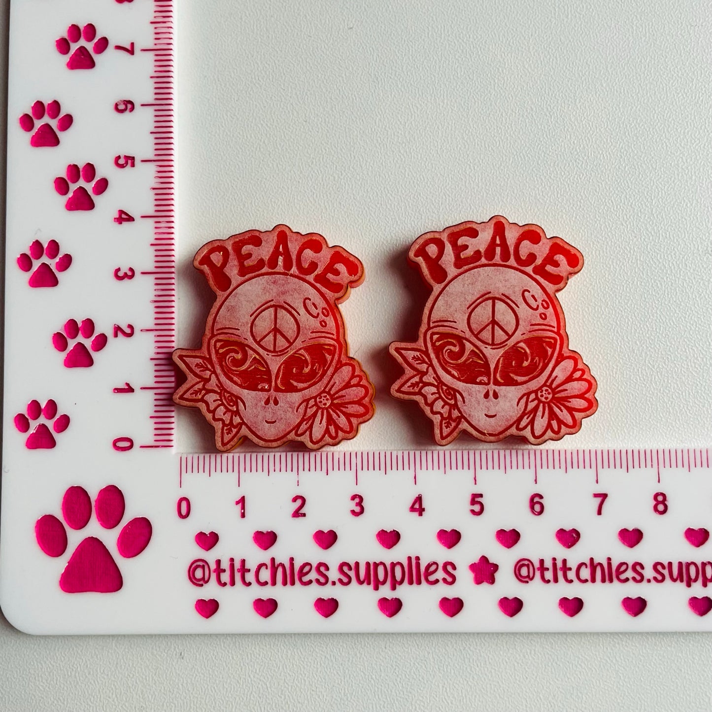 Peace Alien Earring Mould, 5mm Thick