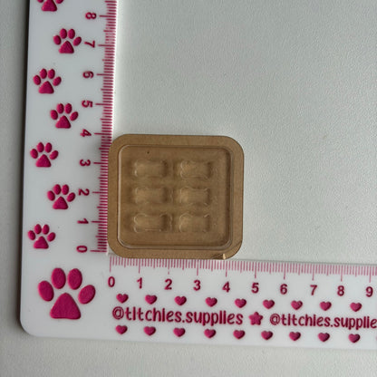 Set of 6 x 1cm Studs/Shaker Fillers Mould - Bone