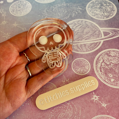 Skeleton Man Shaker Mould