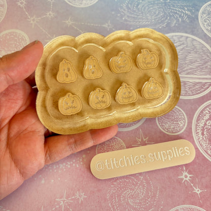 Pumpkin Faces Stud Palette Mould