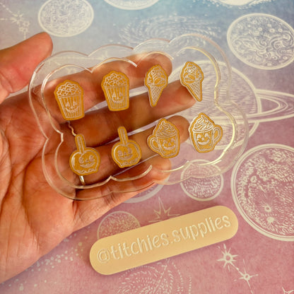 Spooky Snacks Stud Palette Mould