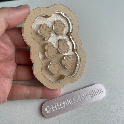 Ghosts Stud Palette Mould