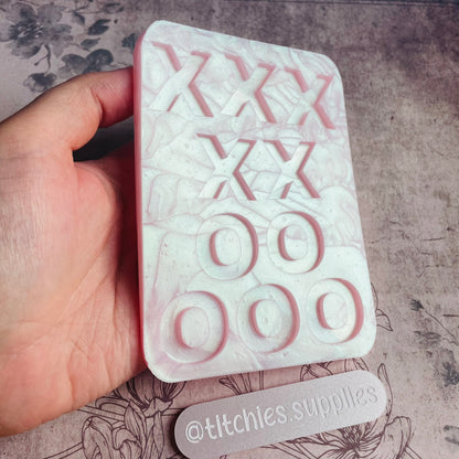 Noughts and Crosses Mould, 9mm Thick, choose your counters