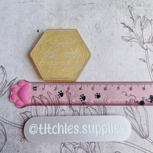 Bee Token Mould, 6mm Thick