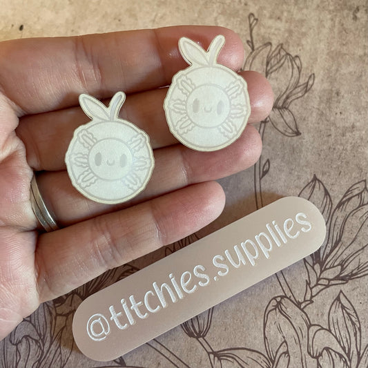 Peach Axolotl Mould - Nichiiexe Designs