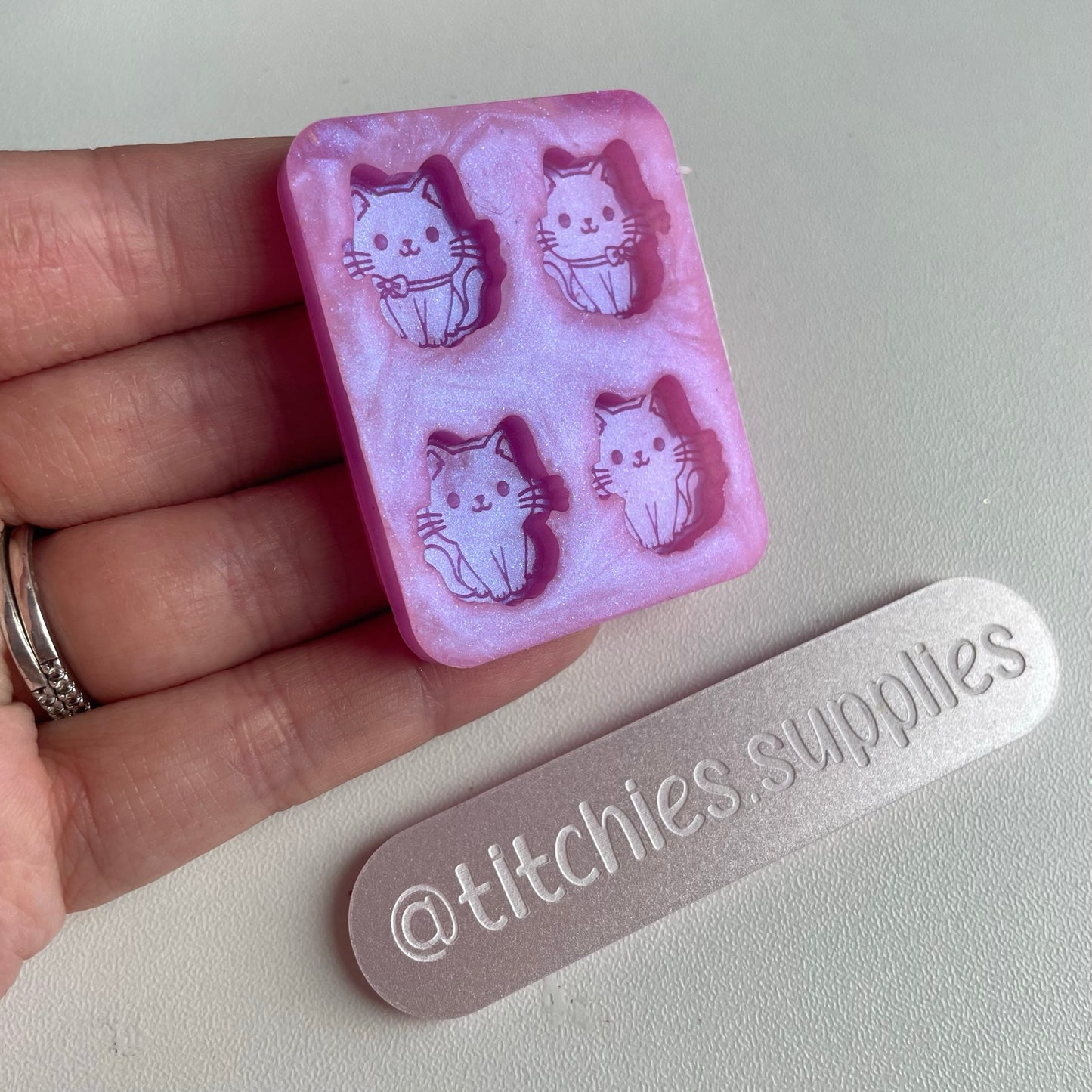 Cute Cat Stud Mould