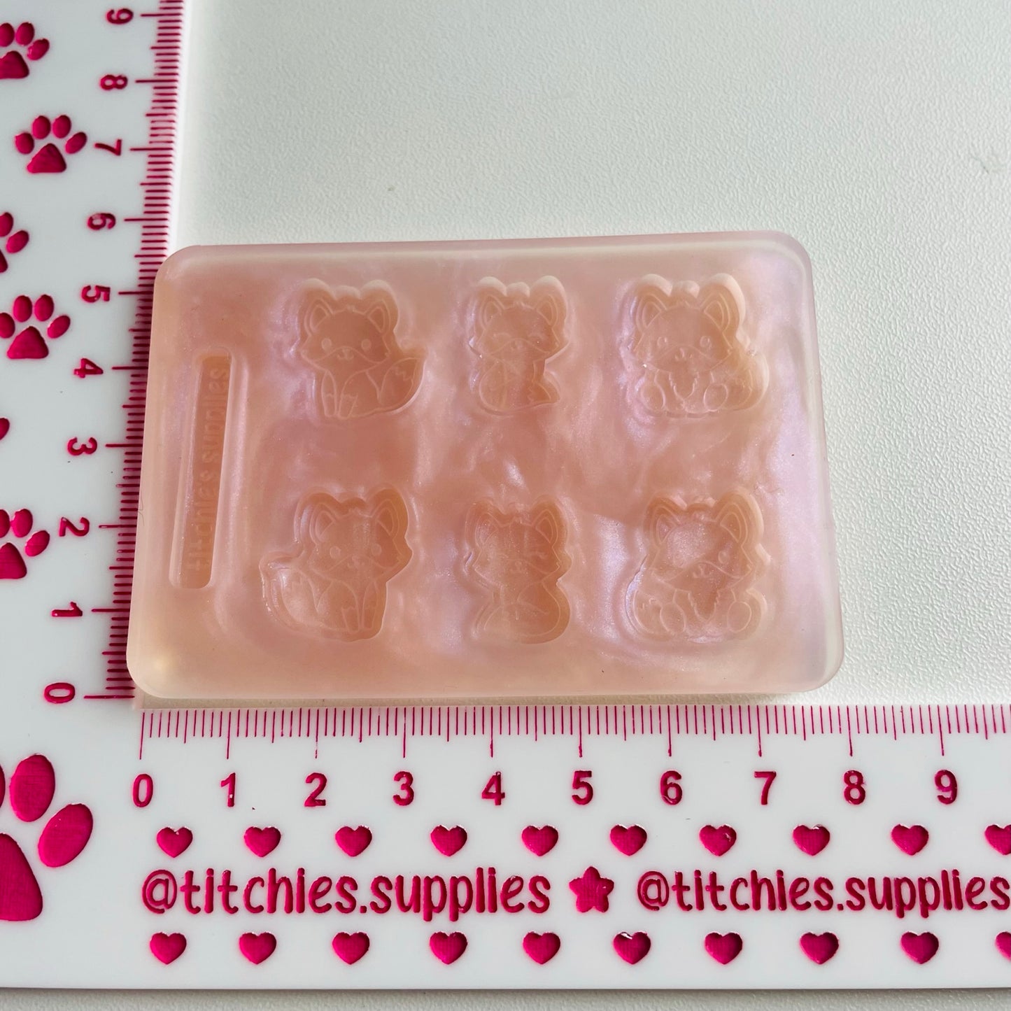 Foxy Stud Palette Mould