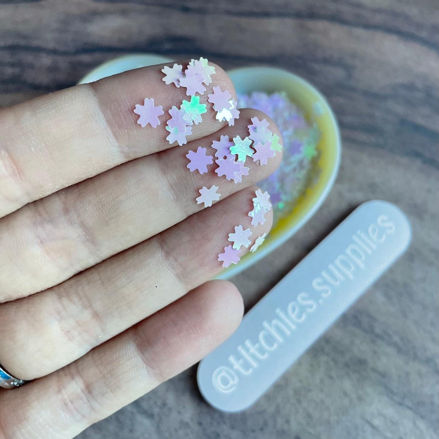 Sakura Flower Confetti - White