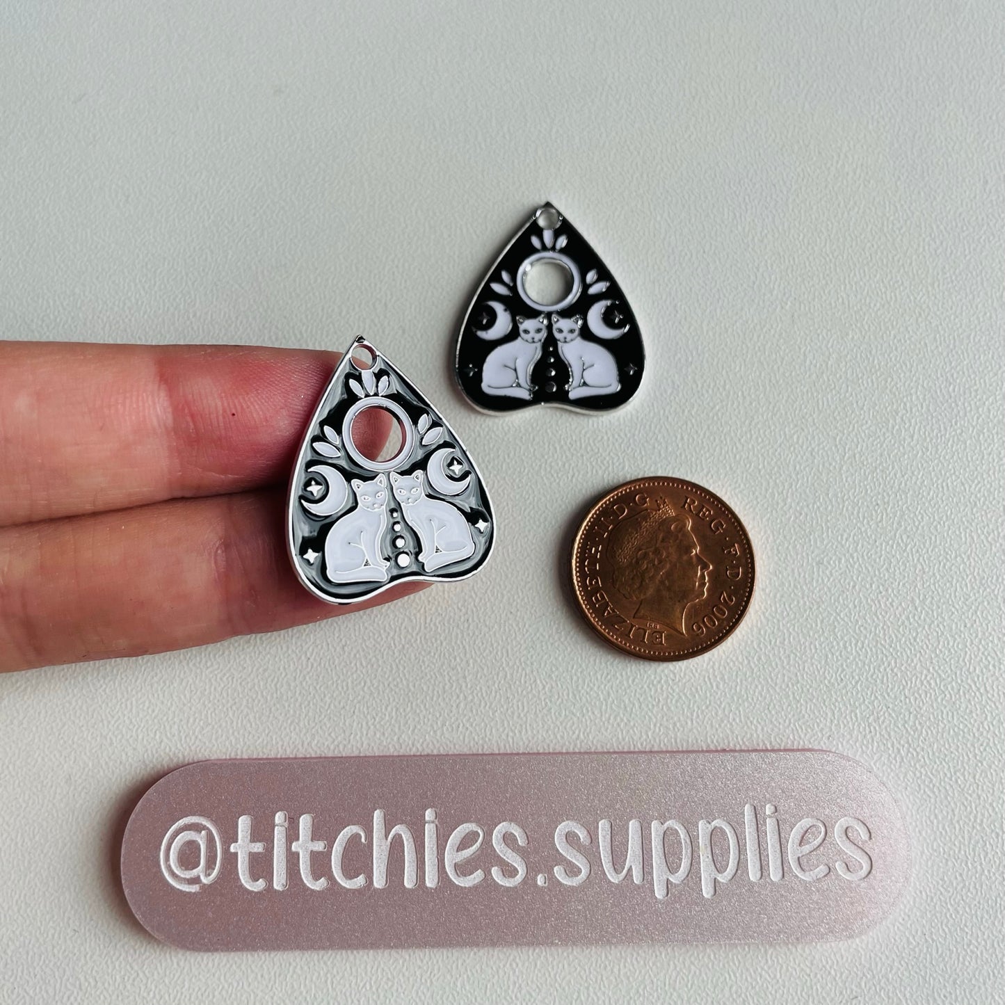 Metal Charms - Twin Cat Planchette - Silver (x1)