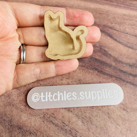 Sitting Cat Shaker Mould, 8mm Thick