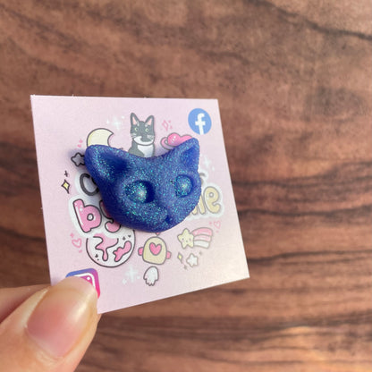 3D Delicate Blue Glitter Cat Resin Pin