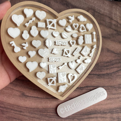 Lovey Dovey Heart Stud Palette Mould
