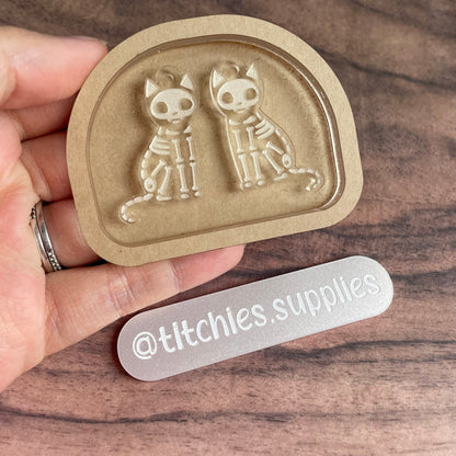 Skeleton Cat Earring Mould