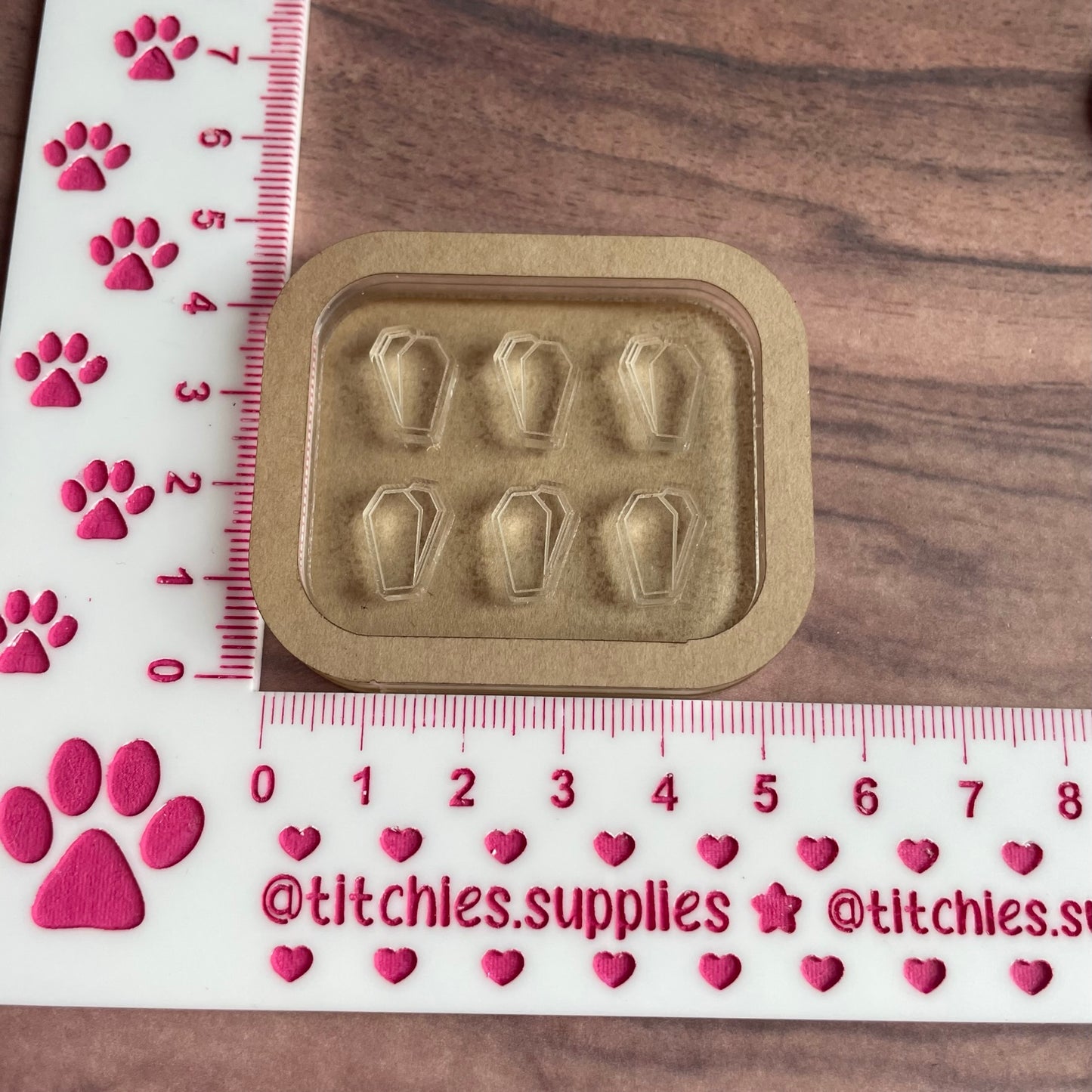 Set of 6 x 1cm Studs/Shaker Fillers Mould - Double Coffins