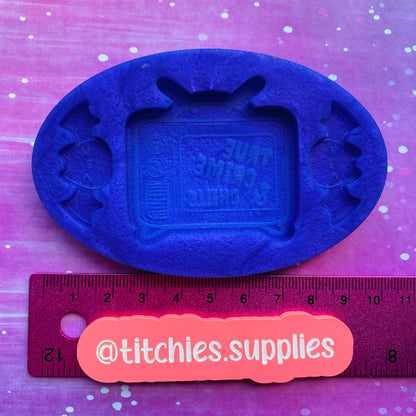 True Crimes and Chill with Mini Kawaii Bats Mould, 5mm Thick