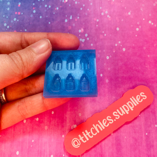 Set of 6 x 1cm Studs/Shaker Fillers Mould - Baby Bottle